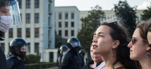 Frauen Polizisten600x